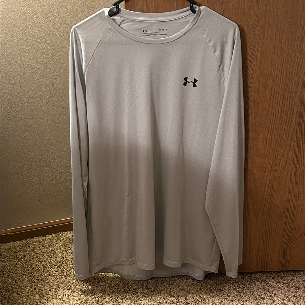 Under Armour Men's Light Gray Long Sleeve Tee